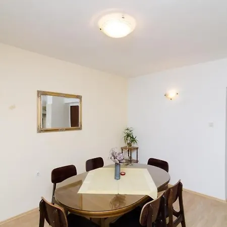 Boo - Two Bedroom With Two Balconies Apartment *