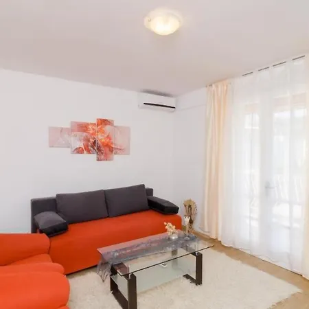 Boo - Two Bedroom With Two Balconies Apartment *