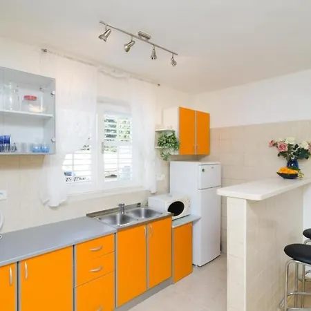 Apartment Boo - Two Bedroom With Two Balconies