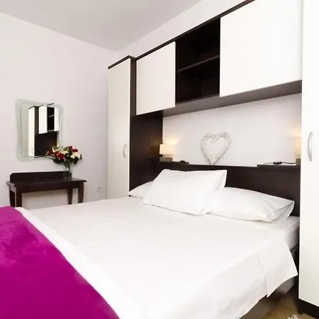 Boo - Two Bedroom With Two Balconies Dubrovník